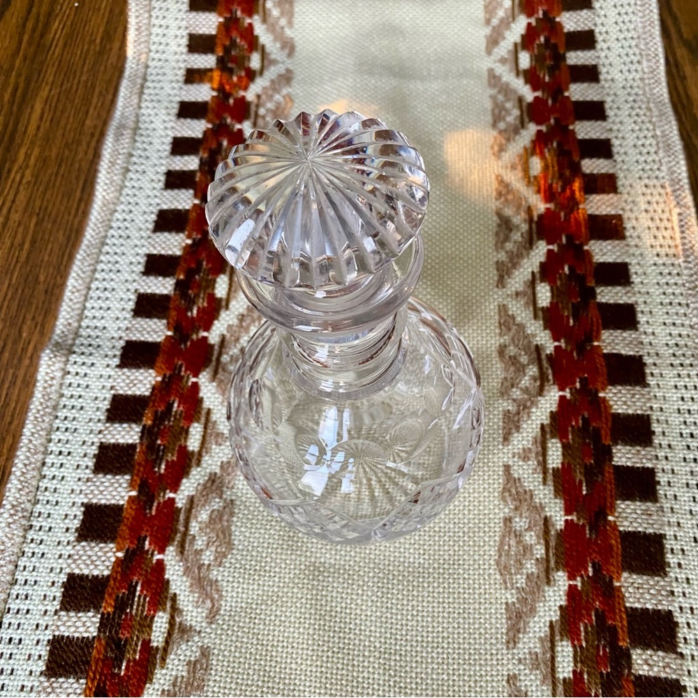 Antique Diamond Pattern Stuart Crystal Glass Whiskey Decanter - Picture 3 of 7